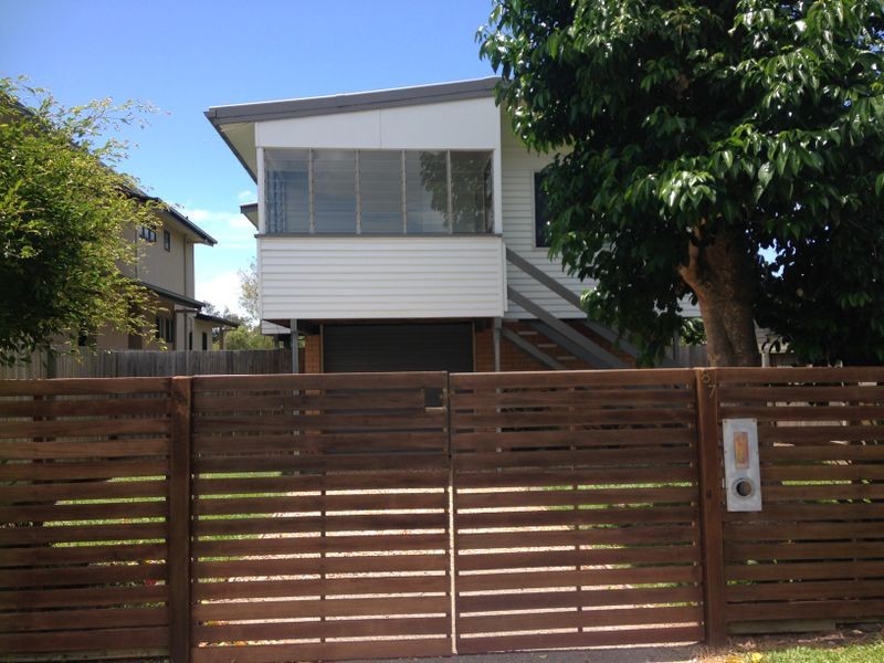 87 Thomas Street, Birkdale QLD 4159