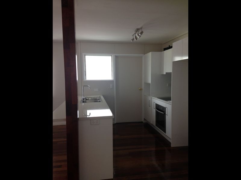 87 Thomas Street, Birkdale QLD 4159