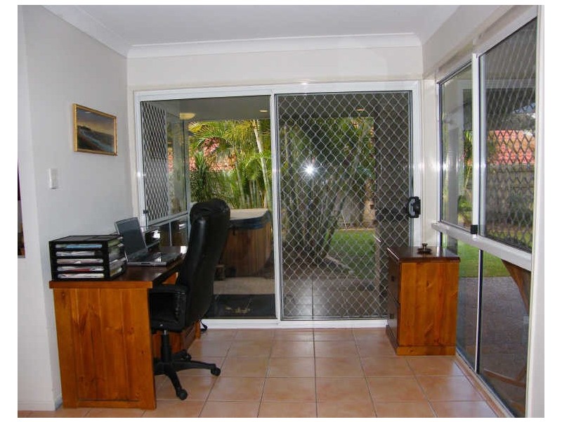 12 Goodenia Court, Birkdale QLD 4159