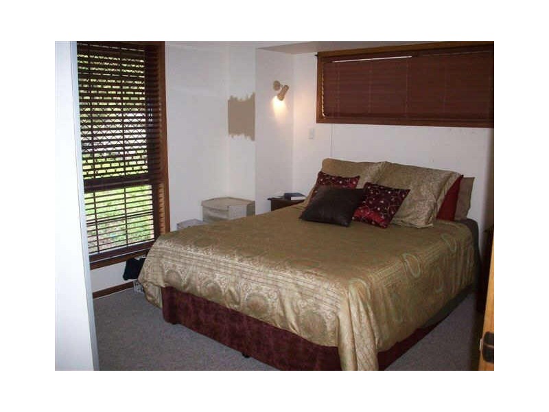 12 Frank Street, Thorneside QLD 4158