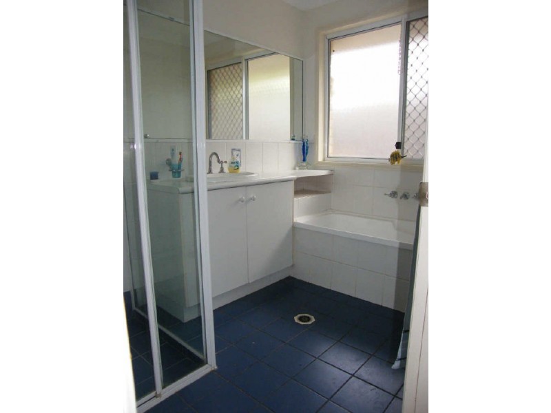 12 Goodenia Court, Birkdale QLD 4159