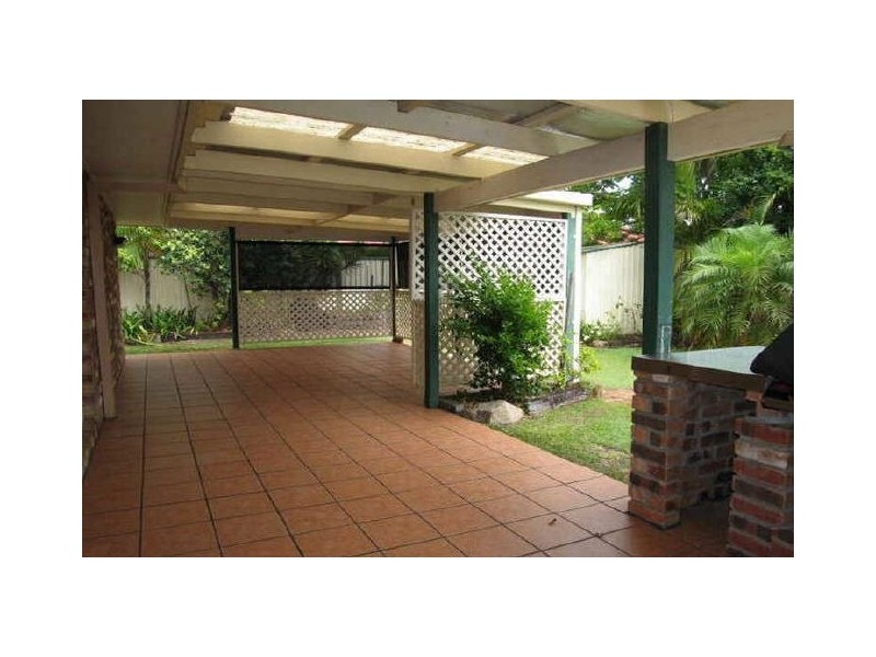 2 Laurance Court, Wellington Point QLD 4160