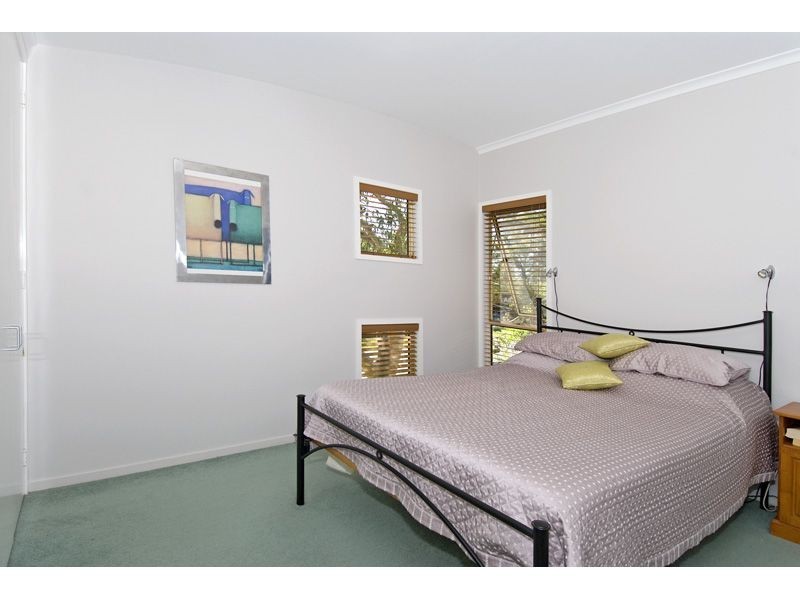16 Saul Street, Thorneside QLD 4158