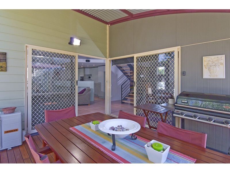16 Saul Street, Thorneside QLD 4158