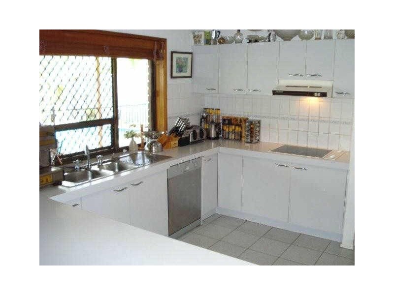 49 Dorsal Drive, Birkdale QLD 4159