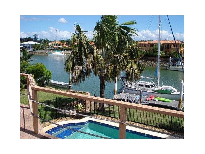 49 Dorsal Drive, Birkdale QLD 4159