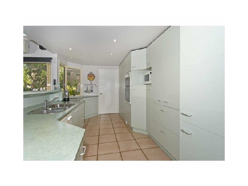 16 Saul Street, Thorneside QLD 4158