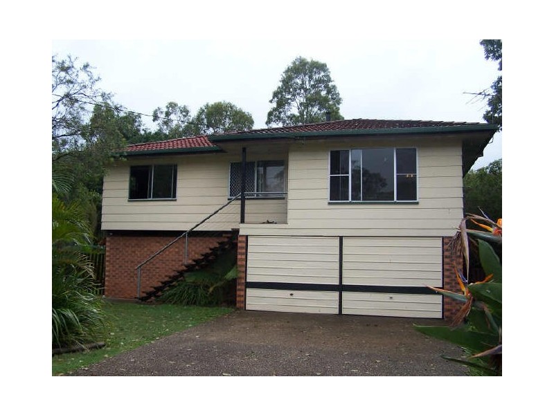 2 Emu St, Birkdale QLD 4159