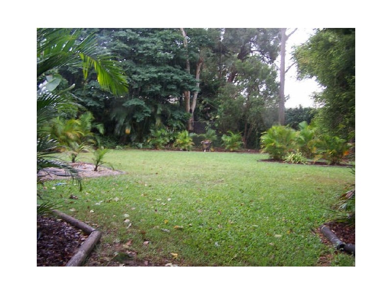 2 Emu St, Birkdale QLD 4159