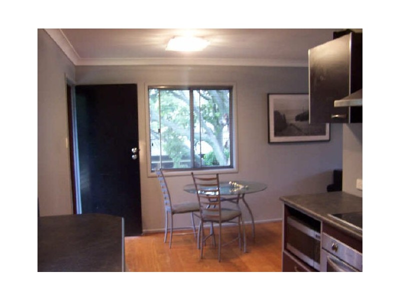 2 Emu St, Birkdale QLD 4159