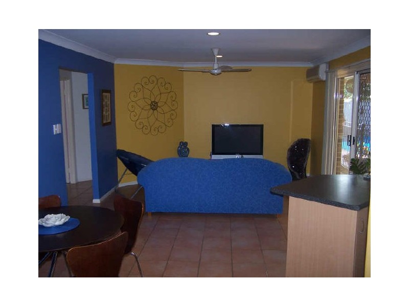 18 Cresthill Street, Birkdale QLD 4159