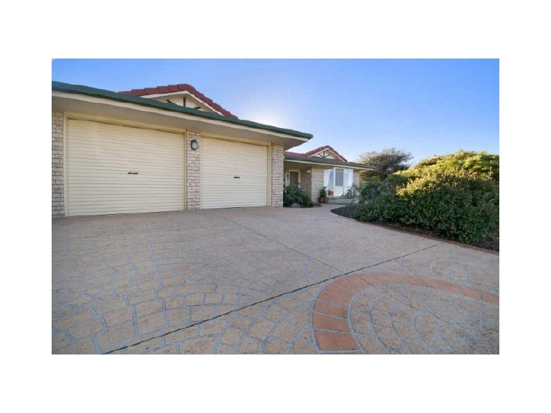 1 Goodenia Ct, Birkdale QLD 4159
