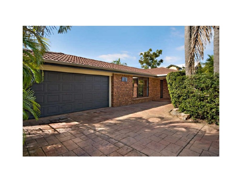 33 Agnes Street, Birkdale QLD 4159