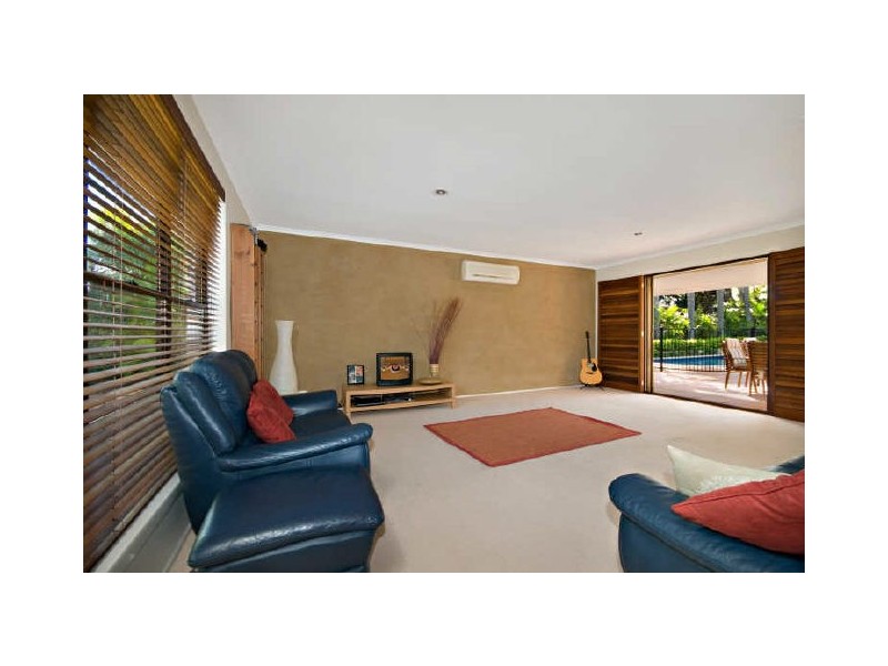 33 Agnes Street, Birkdale QLD 4159