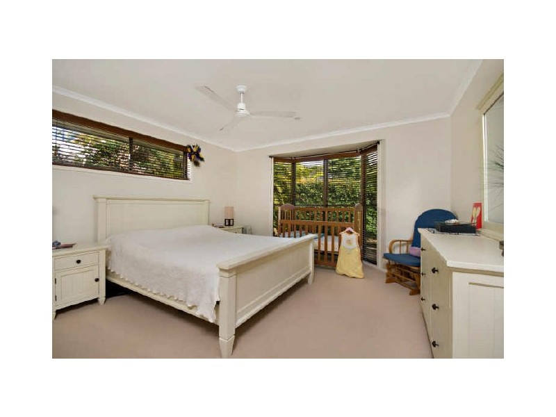 33 Agnes Street, Birkdale QLD 4159