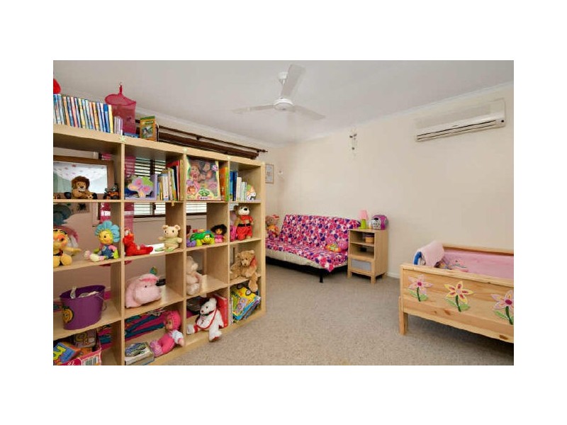 33 Agnes Street, Birkdale QLD 4159