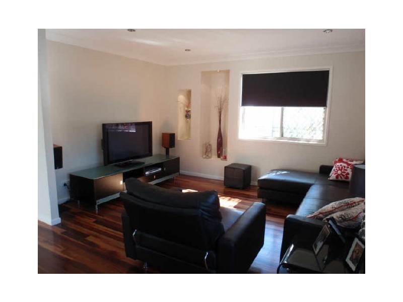 9a Agnes, Birkdale QLD 4159