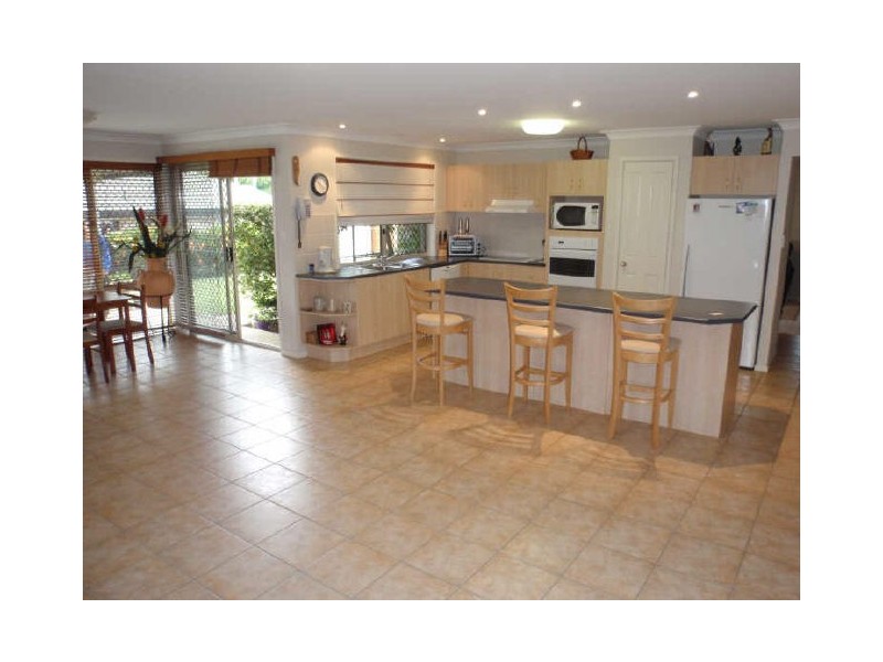 5 Victory Place, Birkdale QLD 4159