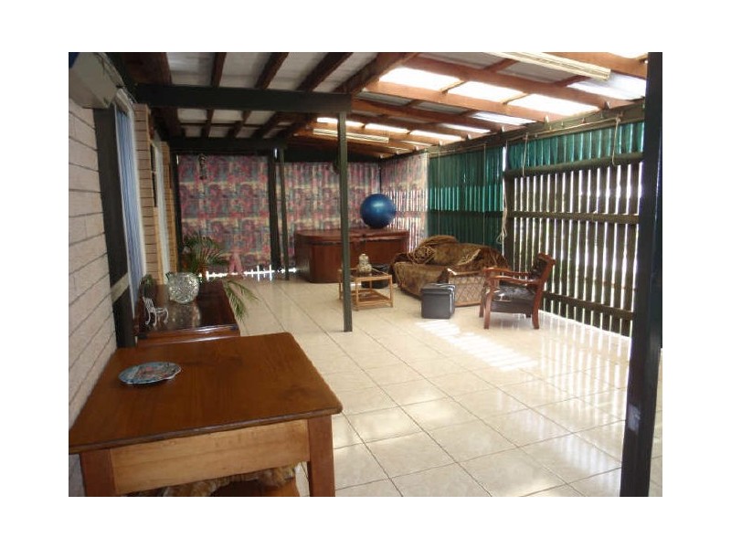 15 Paul Street, Birkdale QLD 4159