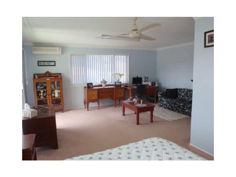 15 Paul Street, Birkdale QLD 4159