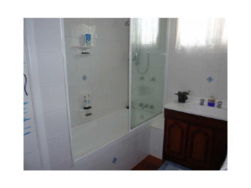 15 Paul Street, Birkdale QLD 4159