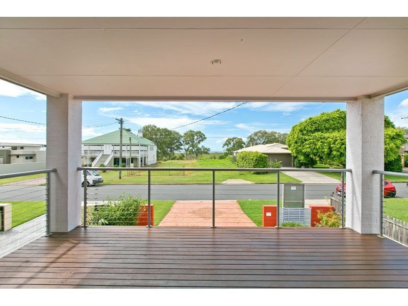 16 Mooroondu Road, Thorneside QLD 4158