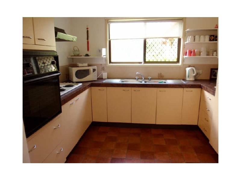 90 Ferry Road, Thorneside QLD 4158