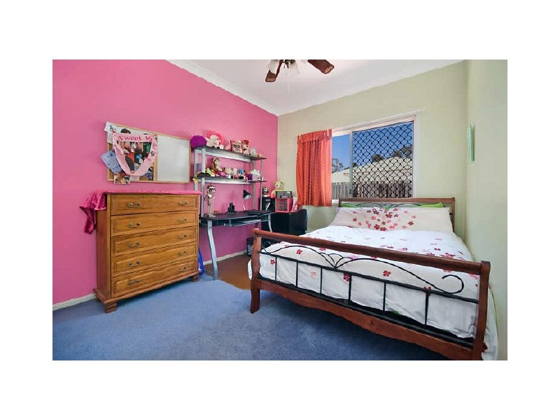 15 Harrogate Tce, Birkdale QLD 4159