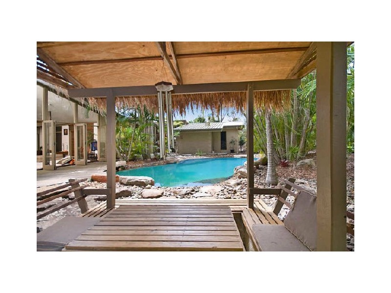 1 Carlton Court, Birkdale QLD 4159