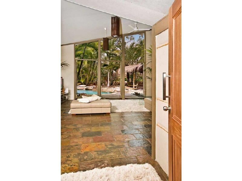 1 Carlton Court, Birkdale QLD 4159