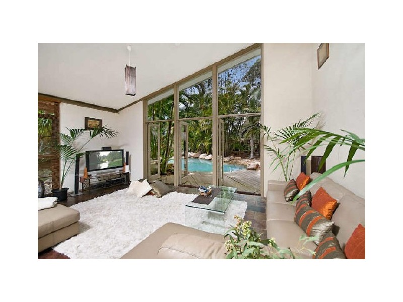 1 Carlton Court, Birkdale QLD 4159