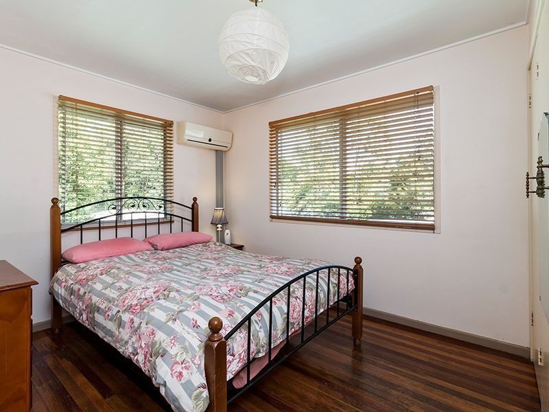 163 Thorneside Road, Thorneside QLD 4158