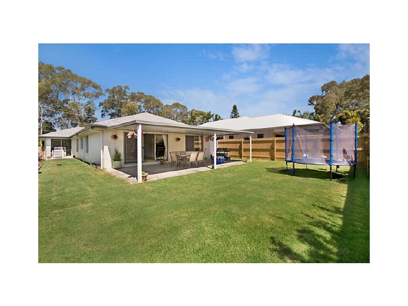 64 Starkey Street, Wellington Point QLD 4160
