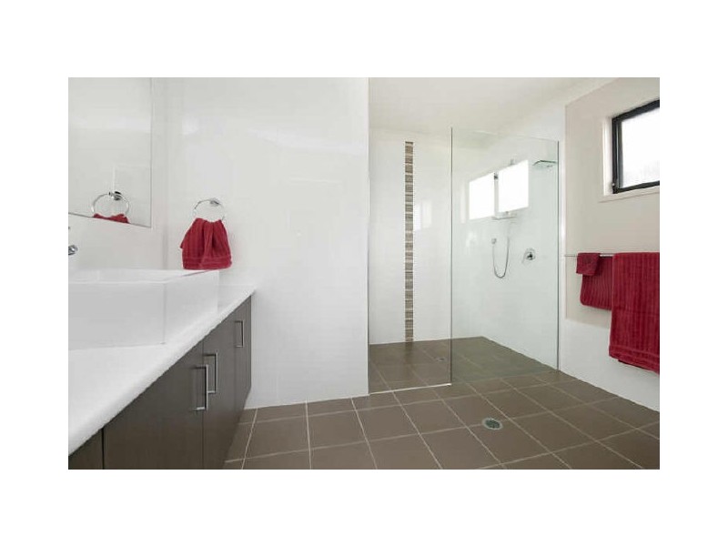 58 Mooroondu Road, Thorneside QLD 4158