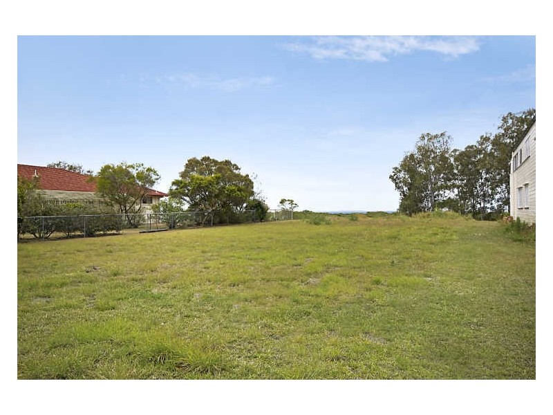 7 Mooroondu Road, Thorneside QLD 4158