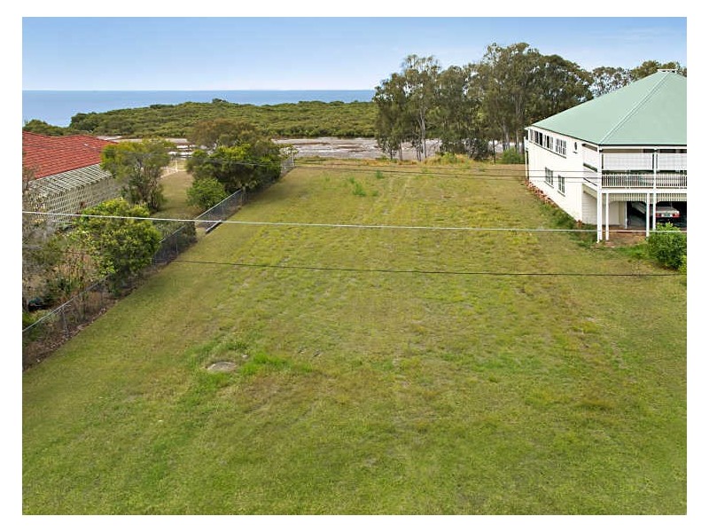 7 Mooroondu Road, Thorneside QLD 4158