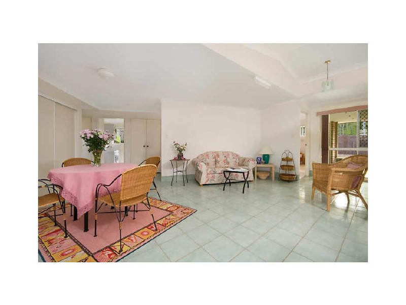5 Carisbrooke Court, Birkdale QLD 4159