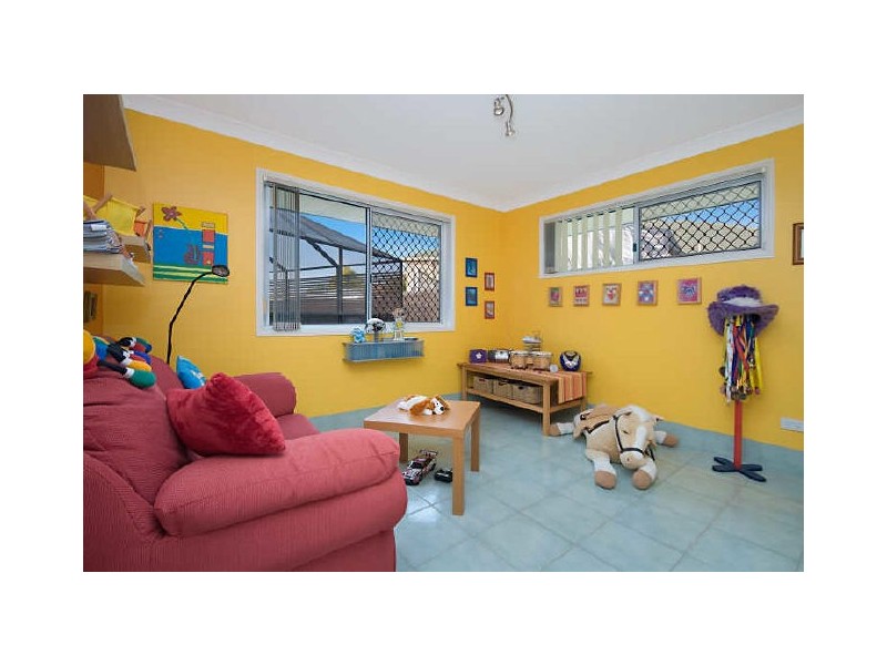 5 Carisbrooke Court, Birkdale QLD 4159