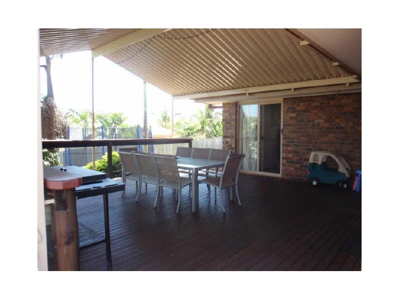 12 Lynch Crescent, Birkdale QLD 4159
