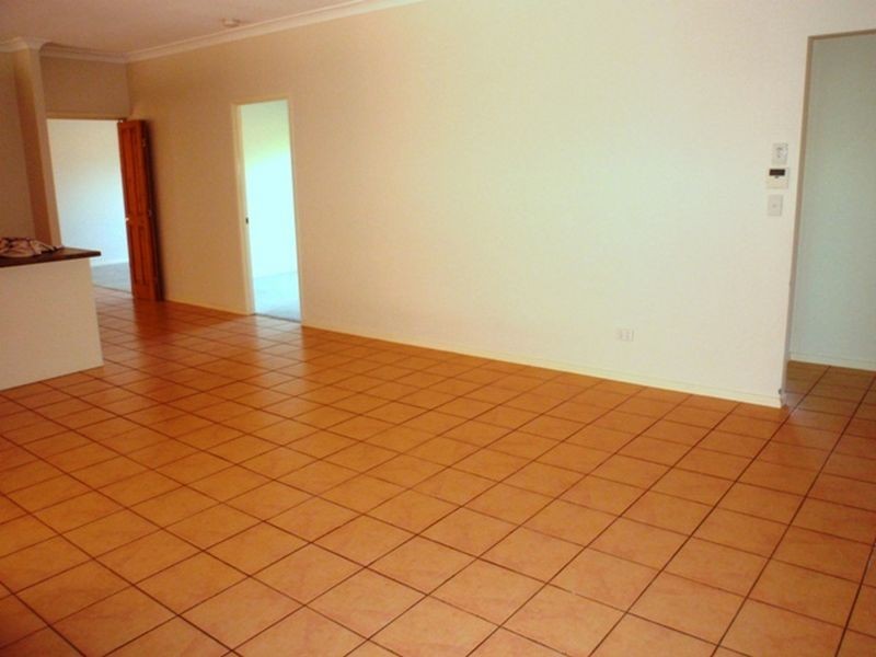 5 Eastcote Lane, Wellington Point QLD 4160