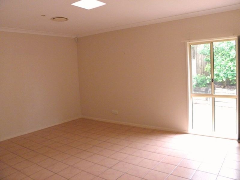5 Eastcote Lane, Wellington Point QLD 4160