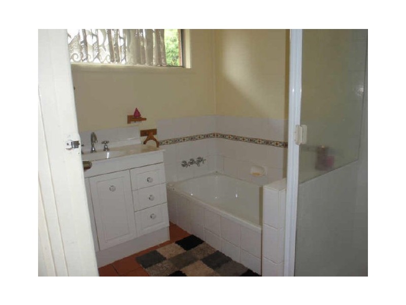 9 Creek Road, Birkdale QLD 4159