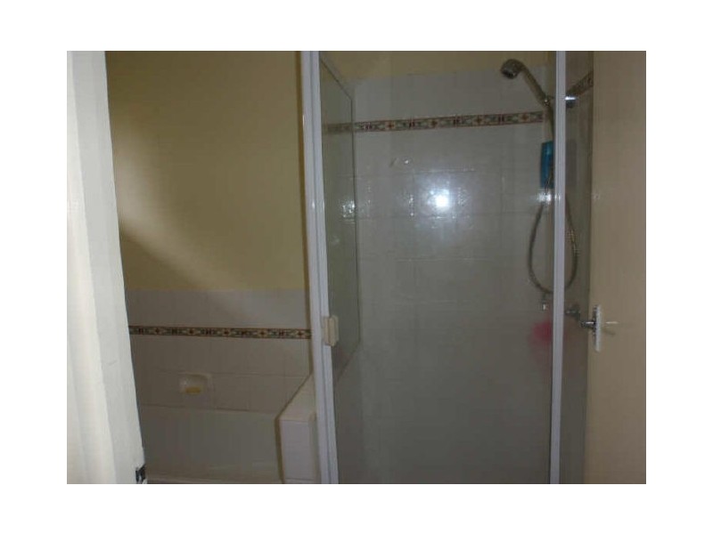 9 Creek Road, Birkdale QLD 4159