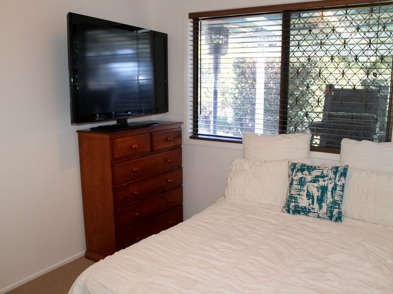 21 Wren Street, Birkdale QLD 4159