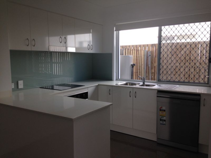 18/56 Charles Canty Drive, Wellington Point QLD 4160