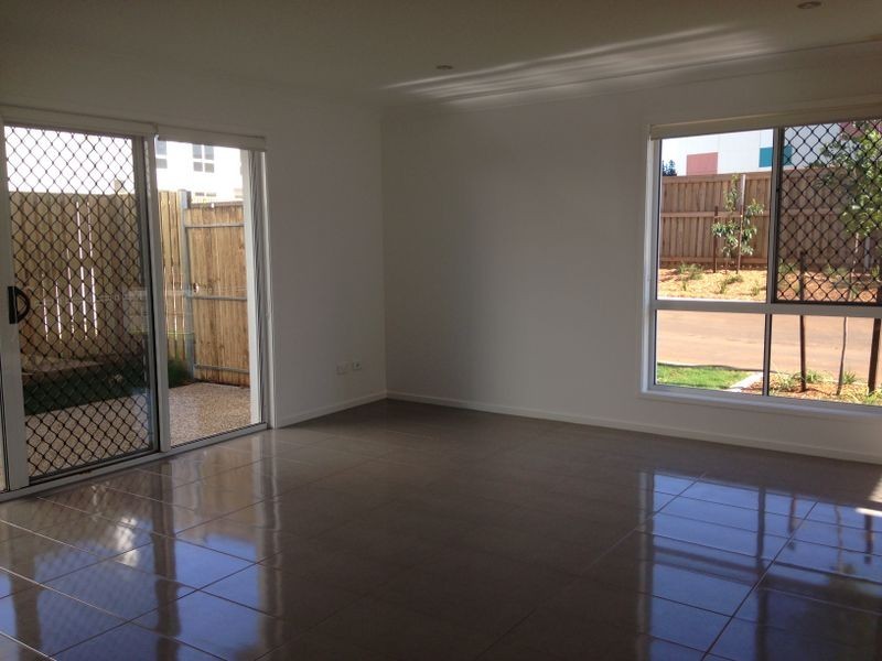 18/56 Charles Canty Drive, Wellington Point QLD 4160