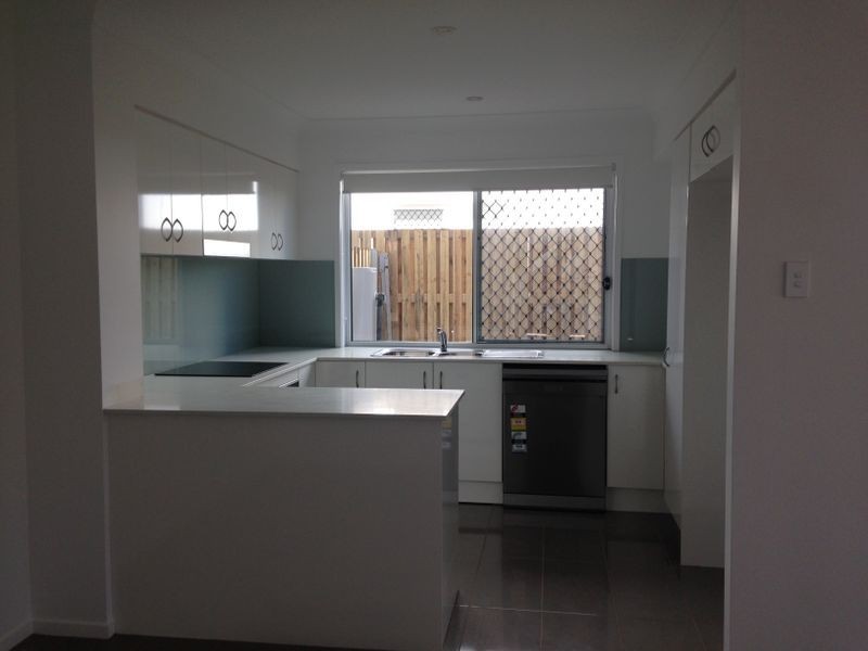 18/56 Charles Canty Drive, Wellington Point QLD 4160