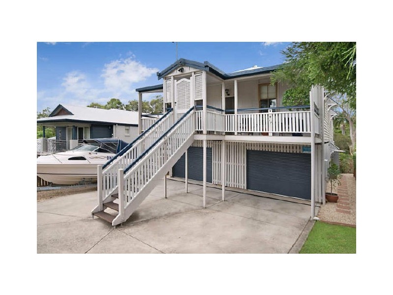 31 Ian Street, Lota QLD 4179