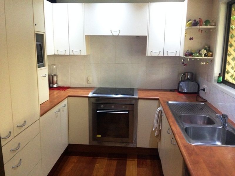 2/10 Moloaa Crescent, Birkdale QLD 4159