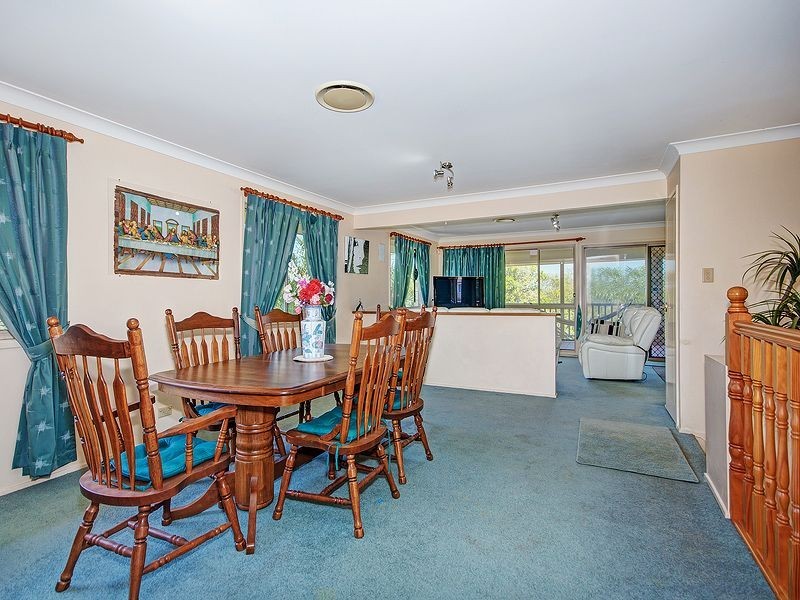 8 Serena Court, Birkdale QLD 4159